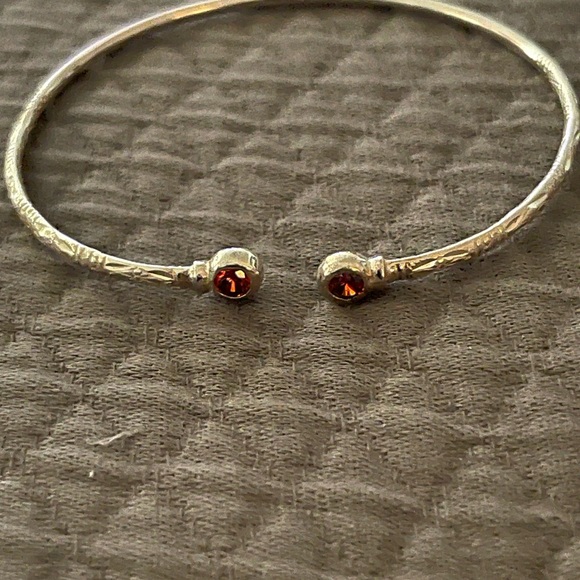 925 sterling silver handmade in and sold in Jamaica etched cuts to make shine - Picture 2 of 3